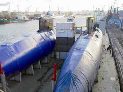 Submarine drying.JPG
